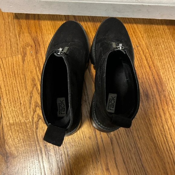 Front Zipper Boots - Picture 3 of 6